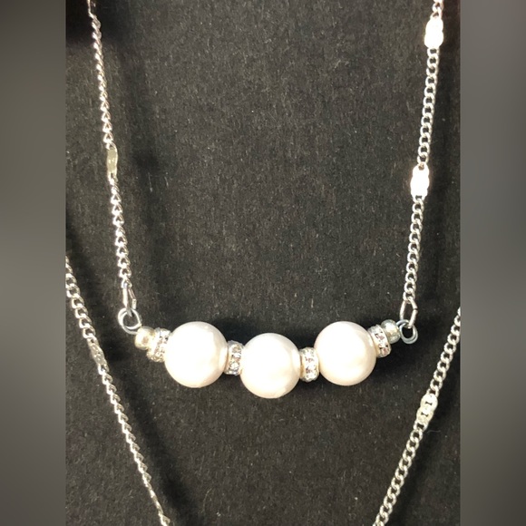 HAND CRAFTED Silver White Pearl rhinestone necklace an earrings dainty Gift Set - Picture 7 of 10